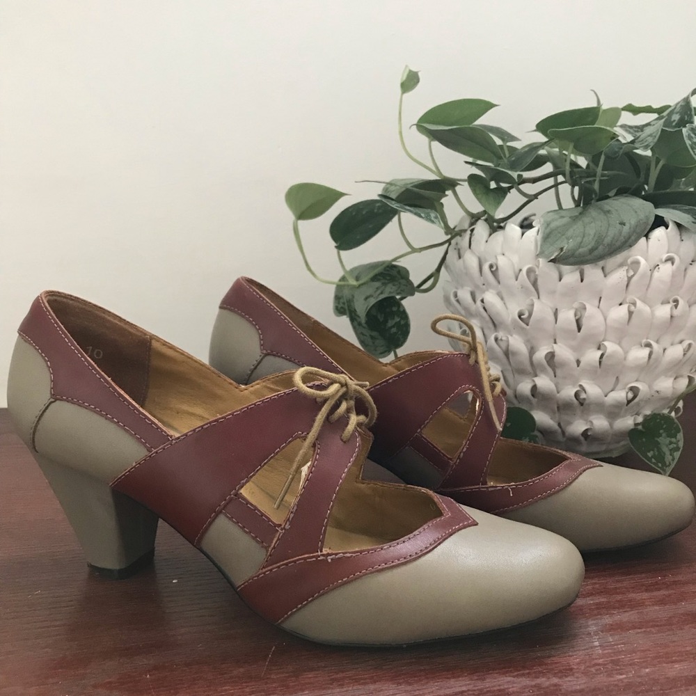 Seychelles Anthropologie vintage-looking heels